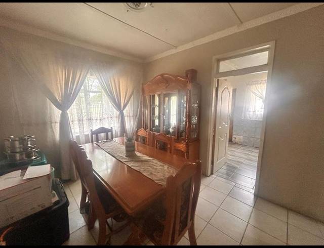 3 BEDROOM HOUSE FOR SALE IN STANFIELD HILL